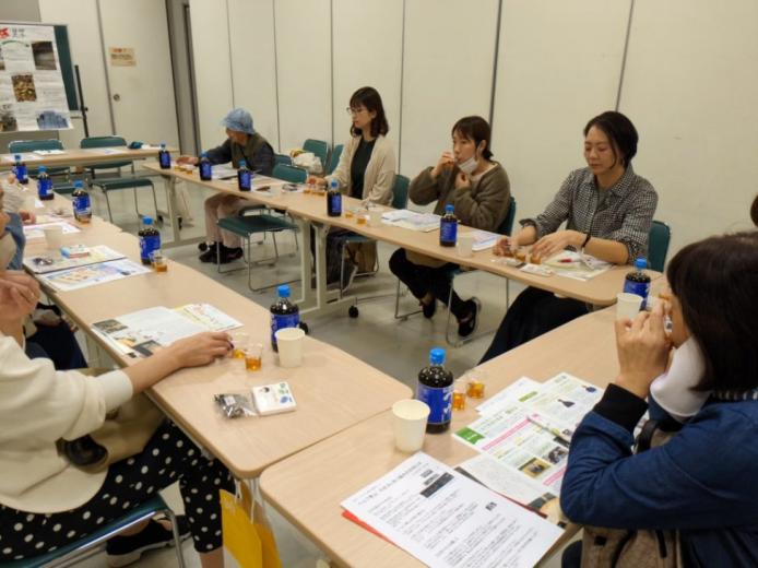 アイコープ２品と、佐々長醸造のつゆの3種類を味比べ。