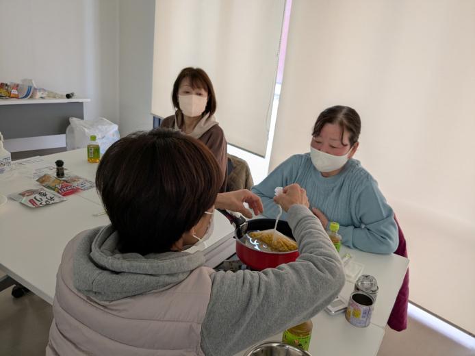 お湯ポチャレシピ®は、高密度ポリエチレン袋の空気を抜くのがコツ。